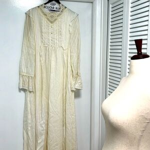 Vintage 1980 White Victorian collar maxi dress M perfect angel costume